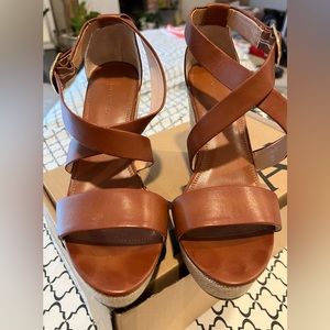 Banana Republic brown wedges
